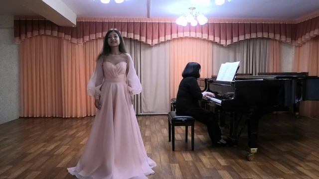 Елистратова Валерия, 15 лет, М.И. Глинка "Адель", сл. А.С. Пушкина смотреть онлайн