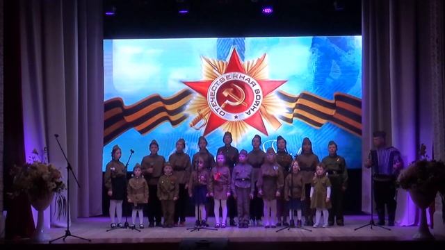 Детский фольклорный ансамбль ,,Русская завалинка,, - Катюша смотреть онлайн