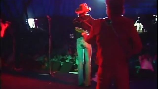 Dwight Yoakam Guitars, Cadillacs смотреть онлайн