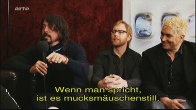 Foo Fighters - Funny Interview (@ France/German TV 2011) смотреть онлайн