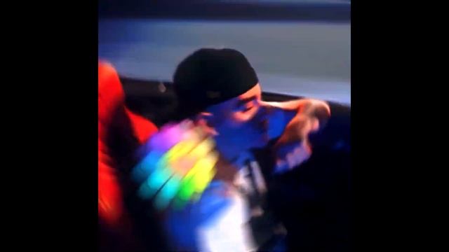 YEAT - Red Bottom (prod. SKY) смотреть онлайн