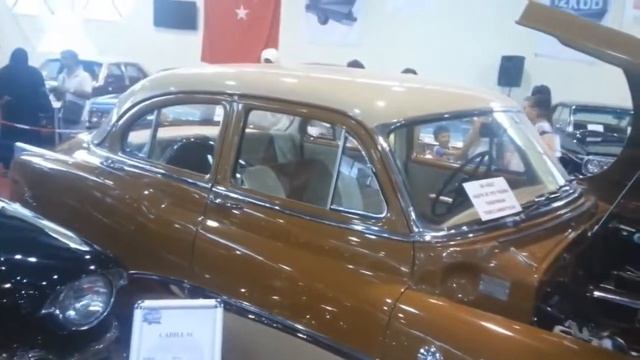 Cadillac 1954 Model Klasik Araba