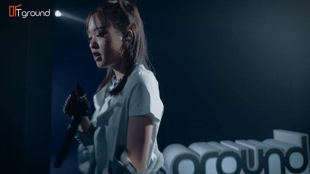 Lil Cherry《CATWALK》 | “舔樱桃”这是可以说的吗？韩国可爱辣妹Rapper化身猫咪的现场舞台！| KPOP RAPPER LIVE 4K смотреть онлайн