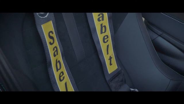Alfa Romeo Giulia GTA: The Legend takes to the streets смотреть онлайн