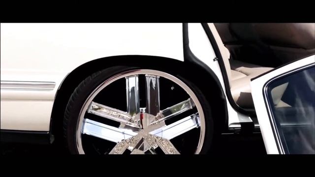 This Cadillac Took Flight!!! ✈️ TV In The Steering Wheel!!! #custom #carshow смотреть онлайн