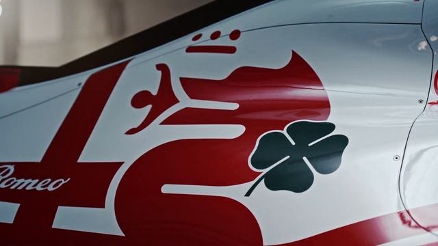 Alfa Romeo Racing presenteert de nieuwe C41 смотреть онлайн