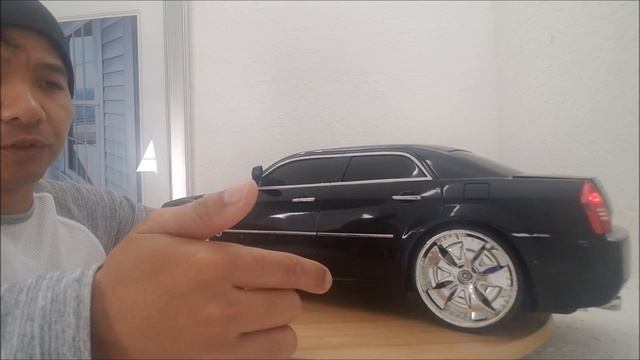 1/10 rc car Chrysler 300C by Jada Toys Dub City смотреть онлайн