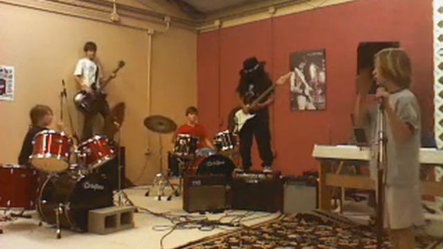 Mother Mayhem plays Time Bomb смотреть онлайн