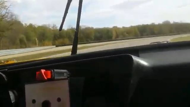 Alfa Romeo 75 V6 12V смотреть онлайн