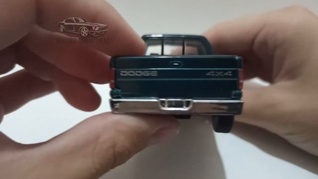 Miniatura Carro De Ferro Dodge Ram 1500 Kinsmart смотреть онлайн