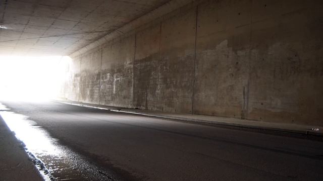 Alfa Romeo Giulietta QV tunnel drive by смотреть онлайн