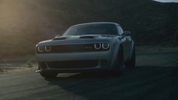 2019 Dodge Challenger SRT Hellcat Drifting - Muscle Car 2019 (Redeye Widebody)