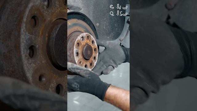 Меняем тормозные диски на Volkswagen Jetta. Полное видео на канале ЕвроАвто! смотреть онлайн