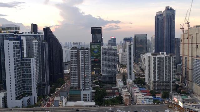 [4K] EP. 104 Updated Bangkok Skyline, Asoke vs. Rama 9 Areas as of April 2022, Thailand смотреть онлайн