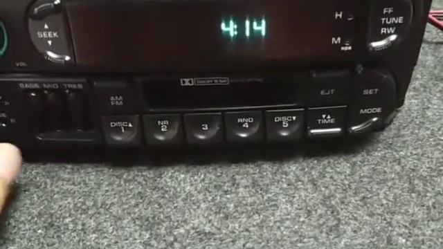 Estereo radio AM FM Chrysler Cassette 2002-2006 Stratus Cirrus Neon смотреть онлайн