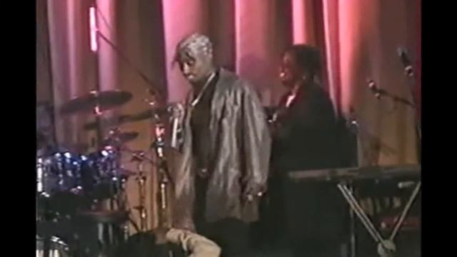 DAMIAN DOLLAR - TRIBUTE TO AFENI SHAKUR ( MAMMA ) TUPAC смотреть онлайн