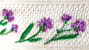 Мастер класс по вышивке васильков.  Узел "Рококо". Шов "Рыбья косточка". #сезонконтентаRUTUBE