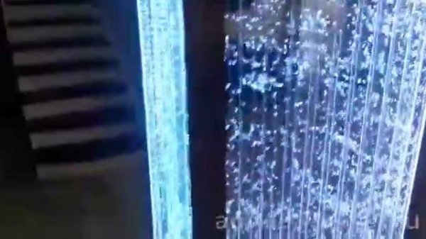 Колонна в квартире отделана пузырьковыми панелями