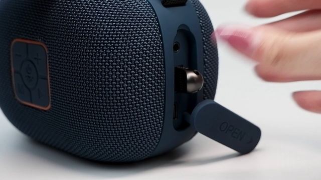 Bluetooth колонка Boombox 910 смотреть онлайн