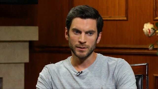 Wes Bentley On ‘AHS: Hotel’, ‘We Are Your Friends’ & Electronic Music смотреть онлайн