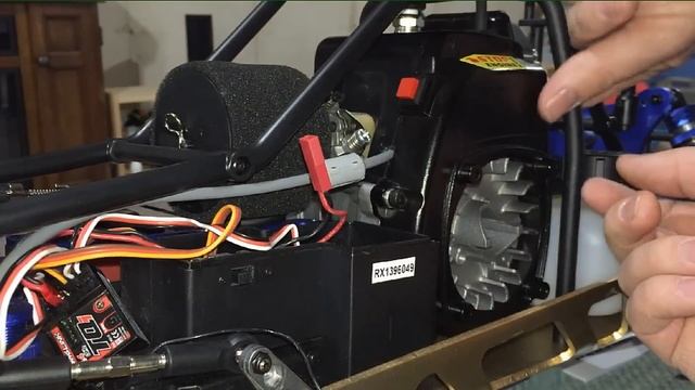 Redcat Rampage MT 1/5 Scale Gas Monster Truck: Killer RC Super Bee Kill Switch Install смотреть онлайн