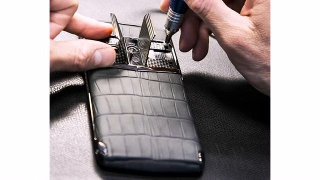 Vertu Signature Touch смотреть онлайн