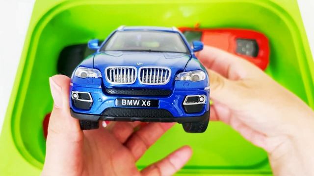 Box of Various Diecast Model Cars | Various Welly Models Car Scale 1/24 | 4K video | Jan and Toys смотреть онлайн
