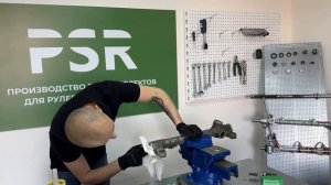 Устранение стука рулевой рейки Тайота Королла 120 кузов своими руками при помощи ремкомплекта PSR