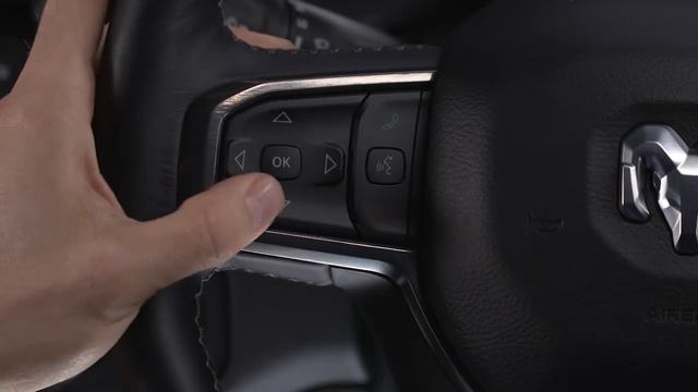Head-Up Display (HUD)| How To | 2024 Ram 1500 DT смотреть онлайн