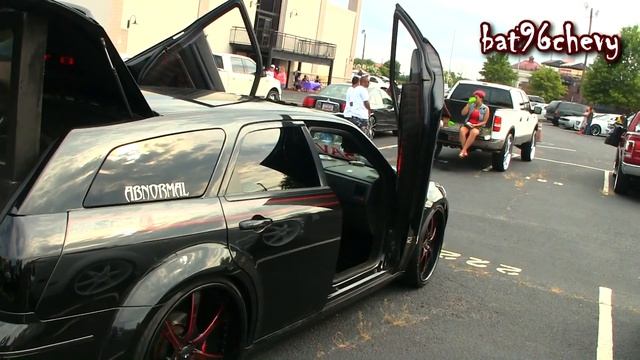 Black/Carbon Fiber/Red Dodge Magnum SRT on 24"/26" Savini Wheels - 1080p HD смотреть онлайн