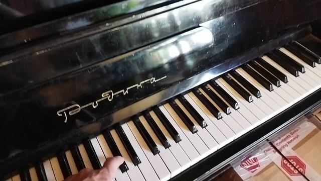 Piano2.mp4