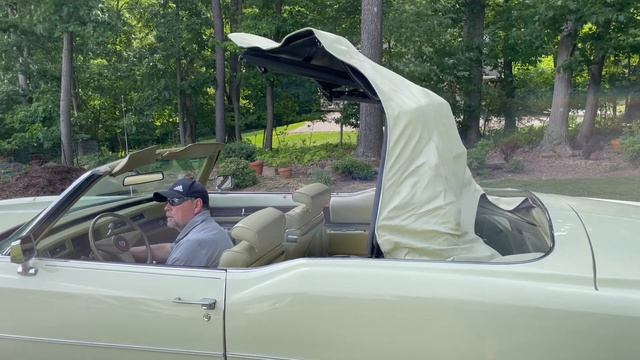 1976 Cadillac Eldorado Convertible Top смотреть онлайн