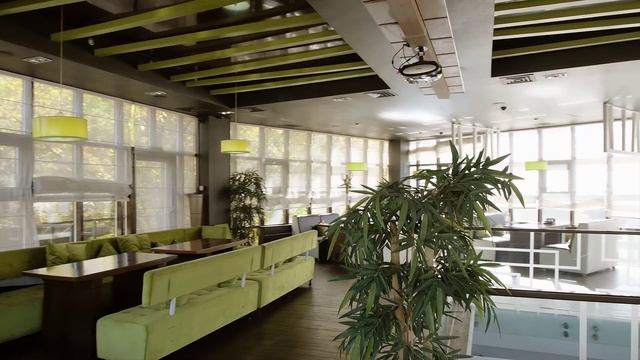 Ресторанно - развлекательный комплекс «Зеленая горчица» . 
по адресу Нежинское шоссе 3/3