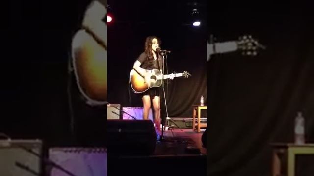 Lindi Ortega -Use Me Live Black Box, Belfast 12/01/14 смотреть онлайн