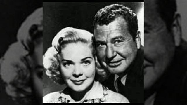 Phil Harris / Alice Faye radio show 5/15/49 Cadillac in the Swimming Pool смотреть онлайн