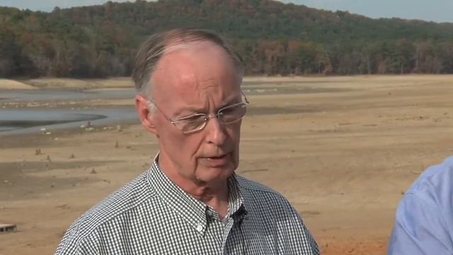 Alabama Gov. Robert Bentley expands emergency drought declaration to cover entire state смотреть онлайн
