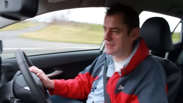 Toyota Auris HSD Review