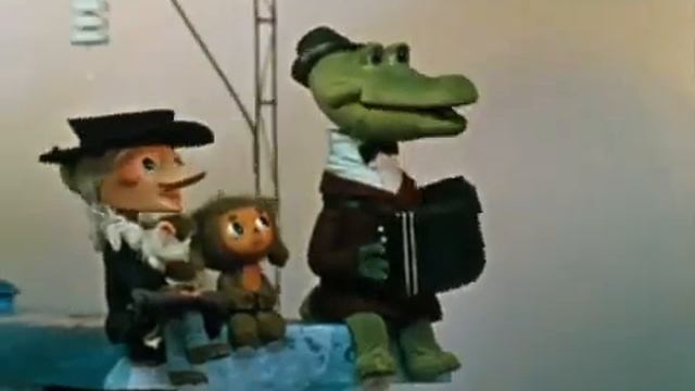 Песня Крокодила Гены (голубой вагон- русская версия) (360p) смотреть онлайн