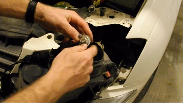 Chrysler Pacifica Headlight Replacement