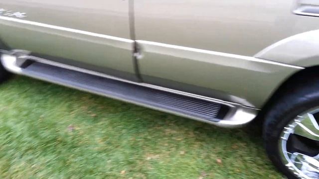 1999 Cadillac Escalade on 24"s смотреть онлайн