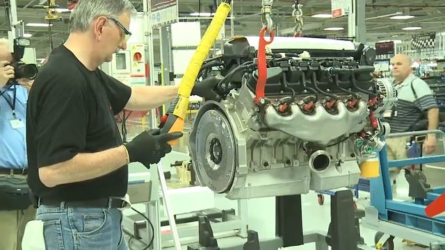Conner Avenue Assembly Plant: Building the Dodge Viper смотреть онлайн