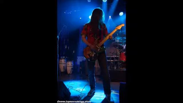 Peter H - Hela Skiten смотреть онлайн