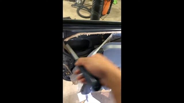 2004-2008 Acura TSX Driver Door Lock Actuator Replacement смотреть онлайн