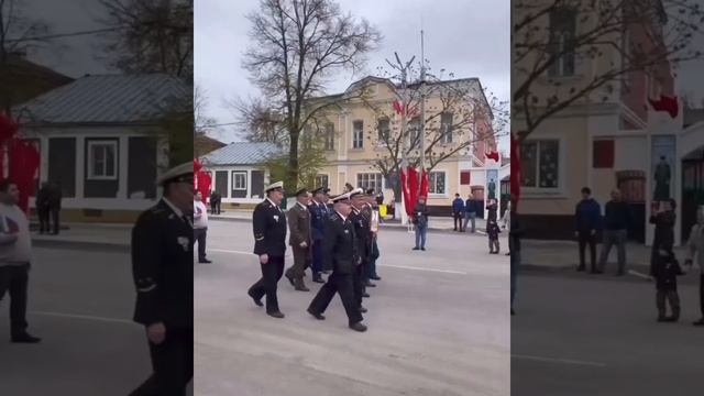 9 мая. Чаплыгин. Шествие колонны ( автор видео https://vk.com/gggelik) смотреть онлайн