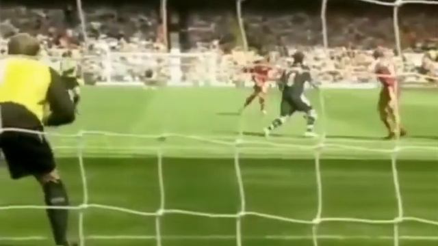 Daniel Agger Defensiv dan Tackles смотреть онлайн