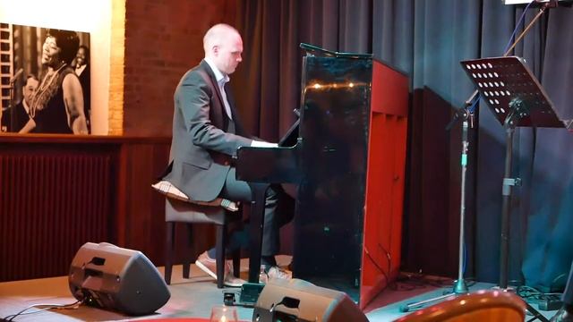 It could happen to you Erik van der Luijt Trio Wim Beeren Jazz Society Aarle Rixtel, The Neth смотреть онлайн