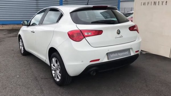 2014 Alfa Romeo Giulietta Distinctive