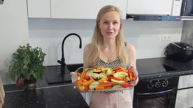 Овощи запечённые в духовке. смотреть онлайн