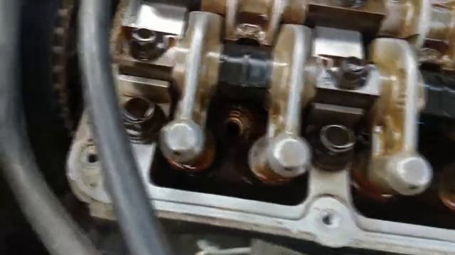 CAMBIAR EL ACEITE DEL MOTOR Y LIMPIAR EL CARTER DE NEON 2000 al 2005 смотреть онлайн
