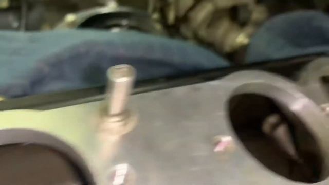 Andy's 1997 Bentley Brooklands - Beginning of Valve Cover Gasket Replacement смотреть онлайн